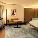 ホテル ヒルトン パリ ラ デファンス ピュトー