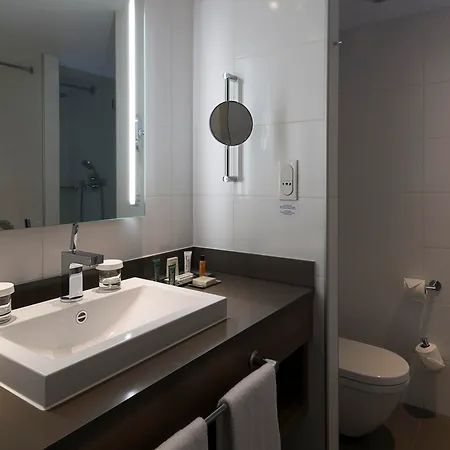 Hotel Hilton Paris La Defense 4*