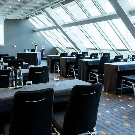 힐튼 파리 라 데팡스 호텔 쀼또