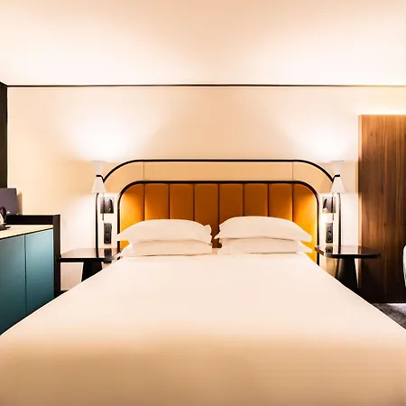 ヒルトン パリ ラ デファンス