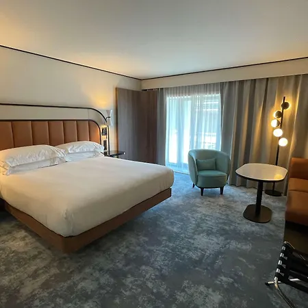 Hilton Paris La Defense Hotel