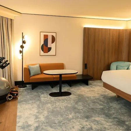 מלון Hilton Paris La Defense פוטו