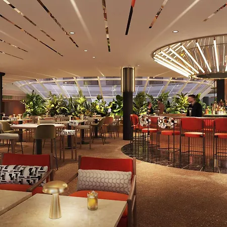 מלון Hilton Paris La Defense