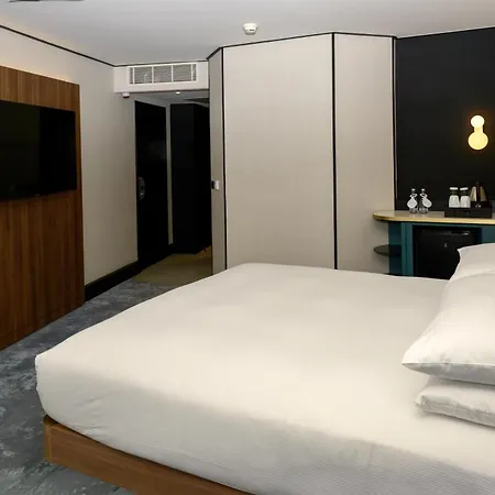 힐튼 파리 라 데팡스 쀼또