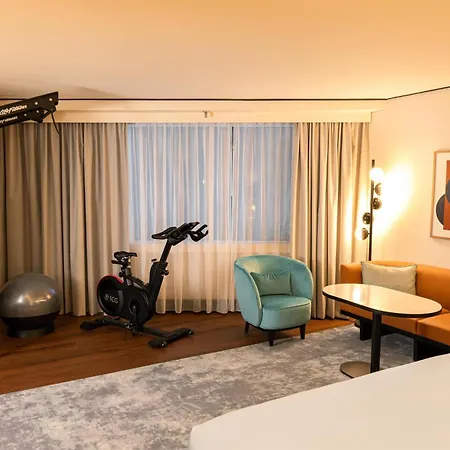 힐튼 파리 라 데팡스 호텔 쀼또